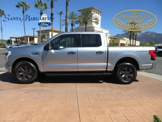 Ford F-150 Lightning 2024 AWD XLT 4dr SuperCrew 5.5 ft. SB