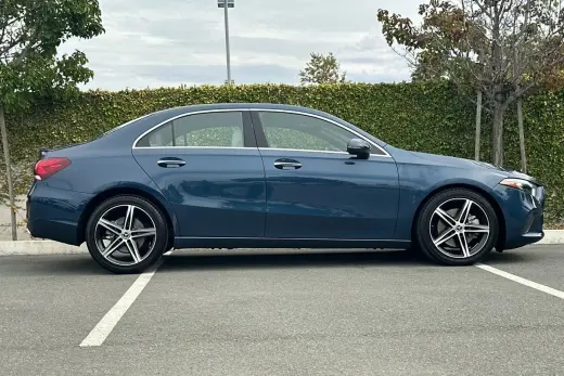 Clase A Mercedes-Benz 2020 A 220 4dr Sedan