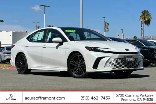 Toyota Camry 2025 SE 4dr Sedán