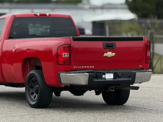 Chevrolet Silverado 1500 2011 4x4 Work Truck 2dr Regular Cab 6.5 ft. SB