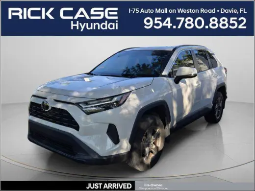 Toyota RAV4 2024 XLE 4dr SUV
