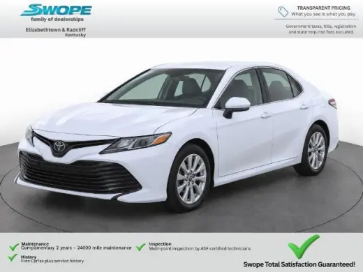 Toyota Camry 2018 LE sedán 4 puertas