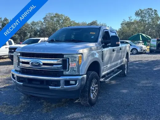 Ford F-250 Super Duty 2017 4x4 XLT 4dr Crew Cab 6.8 ft. SB Pickup