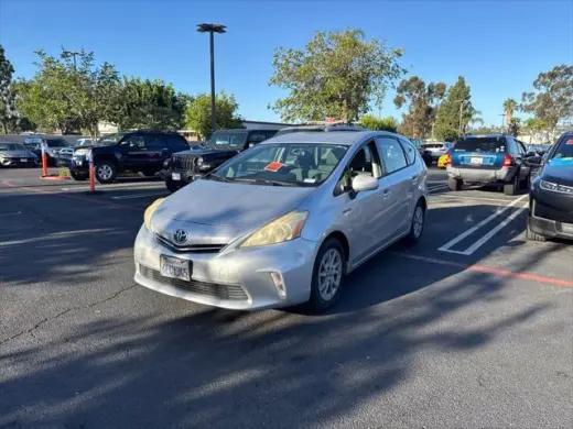 Toyota Prius v 2012 Tres 4dr Station Wagon