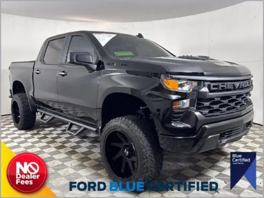 Chevrolet Silverado 1500 2023 4x2 Custom 4dr Crew Cab 5.8 ft. SB