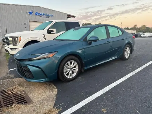 Toyota Camry 2026 LE 4dr Sedán