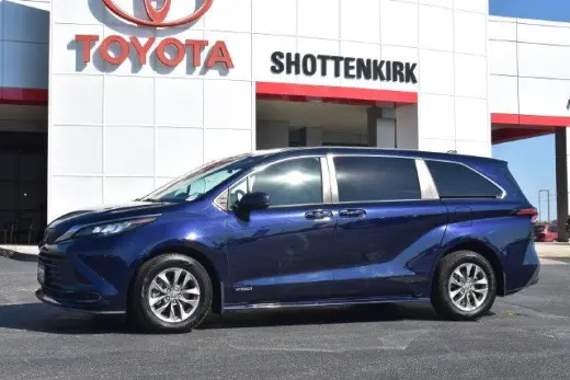 Toyota Sienna 2021 LE 8 Pasajeros 4dr Mini-Van