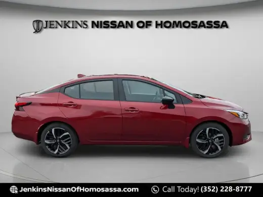 Nissan Versa 2025 SR 4dr Sedán