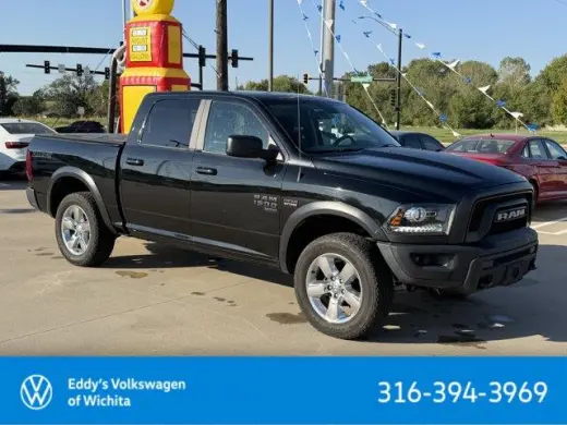 Ram 1500 Classic 2019 4x4 Warlock 4dr Crew Cab 5.5 ft. SB Pickup