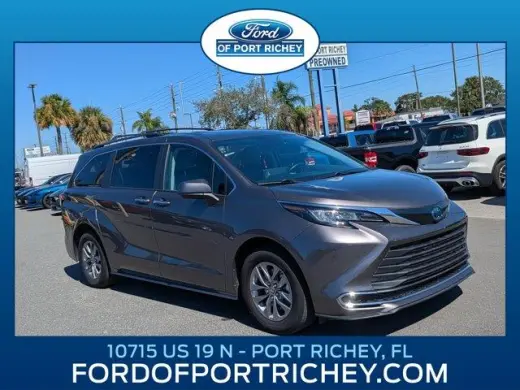 Toyota Sienna 2022 XLE 8 Pasajeros 4dr Mini-Van