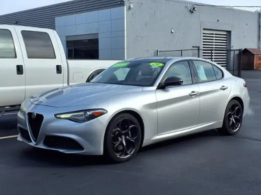 Alfa Romeo Giulia 2019 AWD Base 4dr Sedán