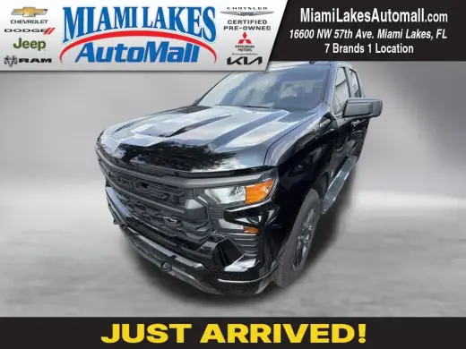 Chevrolet Silverado 1500 2023 4x2 Custom Cabina Doble de 4 puertas batea corta de 5.8 pies