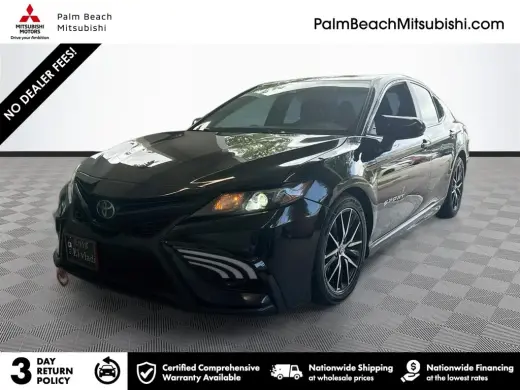 Toyota Camry 2021 SE 4 Sedán