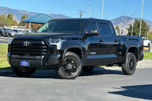 Toyota Tundra 2024 4x4 SR5 4dr CrewMax Cab Pickup LB