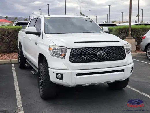 Toyota Tundra 2019 4x4 Platinum 4dr CrewMax Cab Pickup SB (5.7L V8)