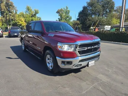 Ram 1500 2020 4x4 Big Horn 4dr Crew Cab 5.6 ft. SB Pickup