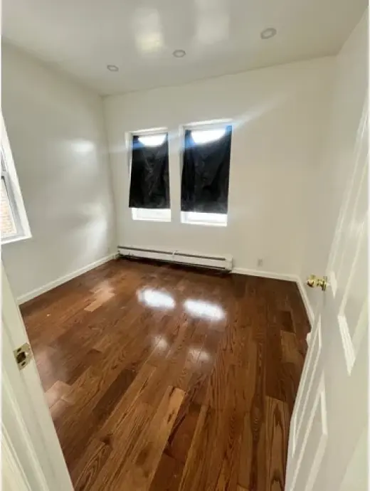2 CUARTOS Y 1 BAÑO/ OZONE PARK