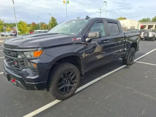 Chevrolet Silverado 1500 2022 4x4 Custom Trail Boss 4 puertas Doble Cabina Caja Corta de 5.8 pies
