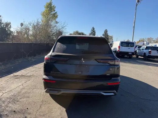 Mitsubishi Outlander 2025 SUV de 4 puertas SEL con tracción en las cuatro ruedas (AWD)