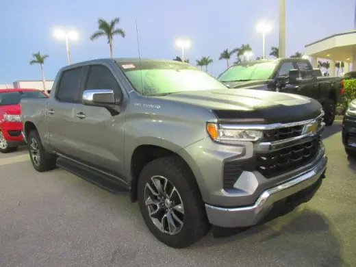 Chevrolet Silverado 1500 2023 4x4 LT 4dr Crew Cab 5.8 ft. SB con 1LT