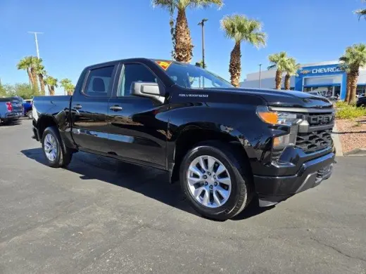 Chevrolet Silverado 1500 2023 4x2 Custom 4dr Crew Cab 5.8 ft. SB