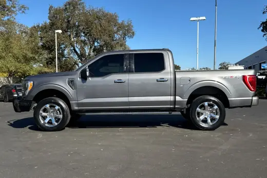 Ford F-150 2021 4x4 XLT 4dr SuperCrew 5.5 ft. SB