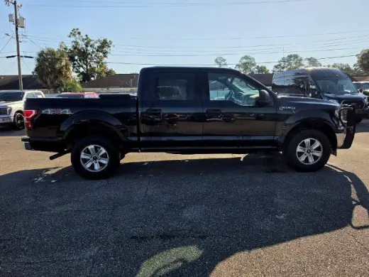 Ford F-150 2018 4x4 XLT 4puerta SuperCrew 5.5 ft. SB