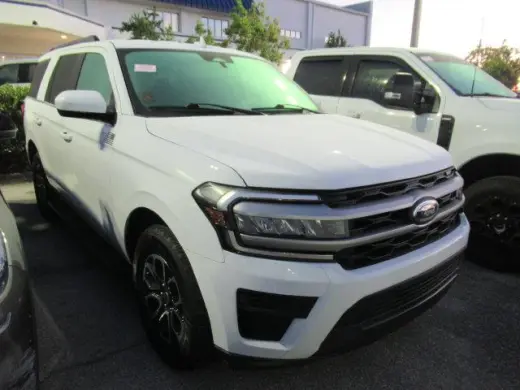 Ford Expedition 2022 4x2 XLT SUV de 4 puertas