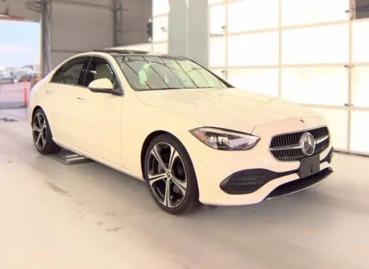 Mercedes-Benz Clase C 2025 C 300 Sedán 4 puertas