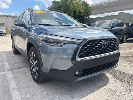 Toyota Corolla Cross 2024 XLE 4dr Crossover