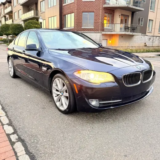 2011 Bmw 5 SERIES