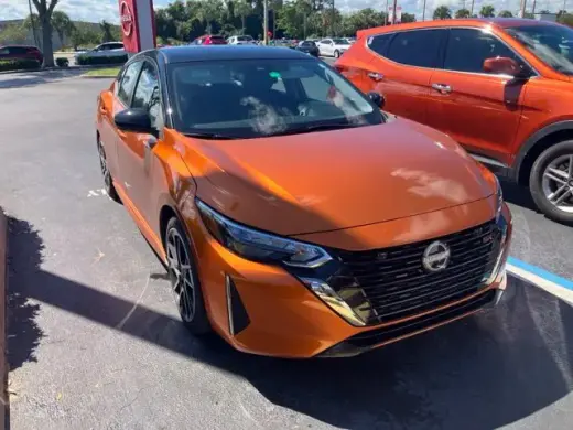Nissan Sentra 2024 SR 4dr Sedán