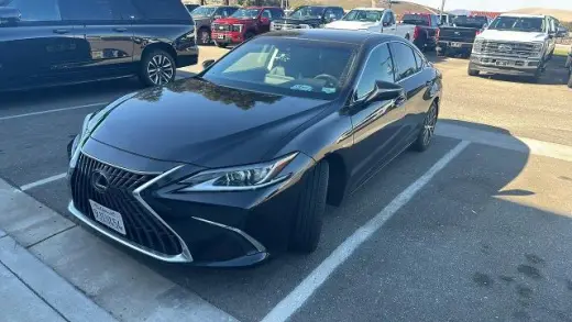 Lexus ES 300h 2024 4dr Sedán