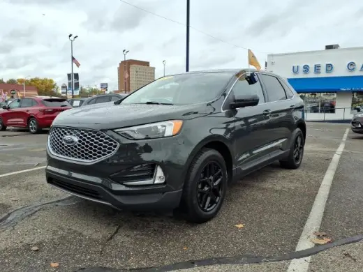 Ford Edge 2024 con tracción en las fouraz SEL de cuatro puertas SUV