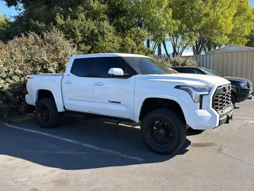 Toyota Tundra 2022 4x2 SR5 4dr CrewMax Cab Pickup SB