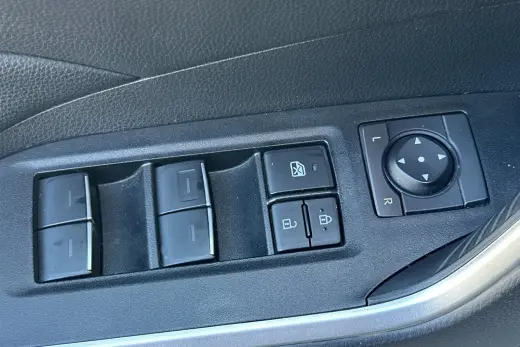 Toyota RAV4 Híbrido 2025 AWD XLE 4dr SUV