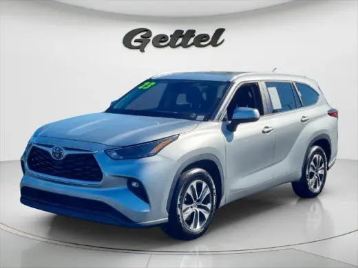 Toyota Highlander Hybrid 2023 XLE SUV de 4 puertas