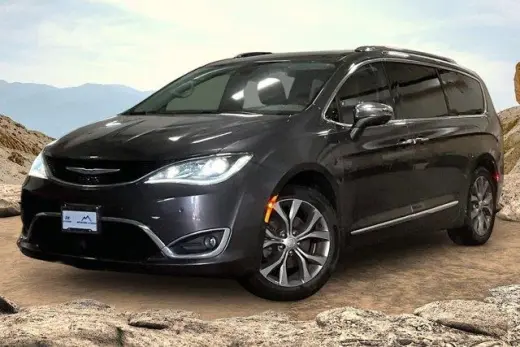 Chrysler Pacifica 2018 Limited 4dr Mini-Van