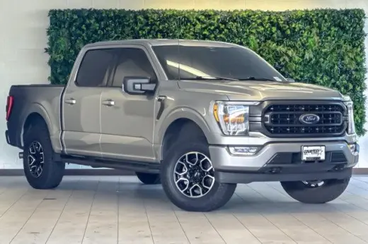 Ford F-150 2023 4x4 XLT 4 puertas SuperCrew 5.5 pies. SB
