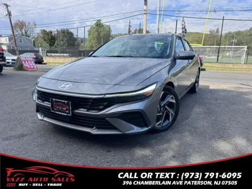 2024 Hyundai Elantra Limited IVT