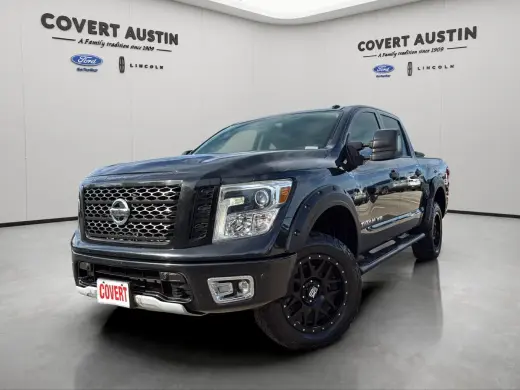 Nissan Titan 2018 4x4 PRO-4X 4dr Crew Cab