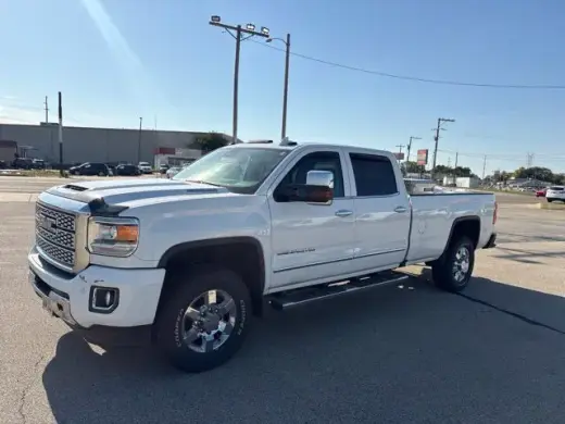GMC Sierra 3500HD 2019 4x4 Denali 4dr Crew Cab SRW
