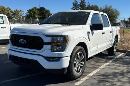 Ford F-150 2023 4x2 XL 4dr SuperCrew 5.5 ft. SB