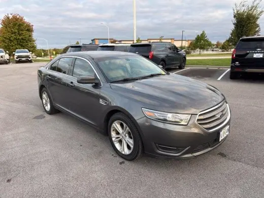 Ford Taurus 2018 SEL 4dr Sedán