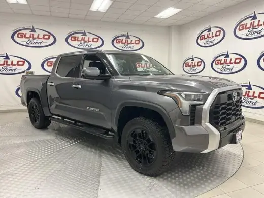 Toyota Tundra 2023 4x4 Limited 4dr CrewMax Cab Pickup SB