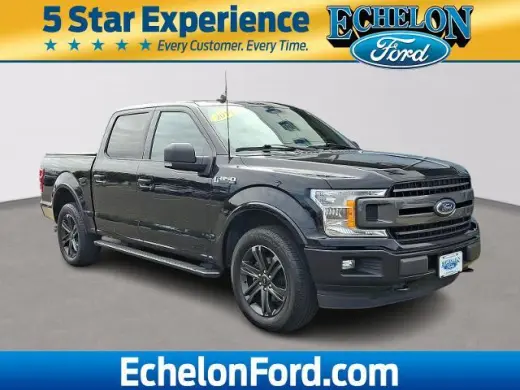 Ford F-150 2019 4x4 XLT 4dr SuperCrew con plataforma de 5.5 pies de largo.