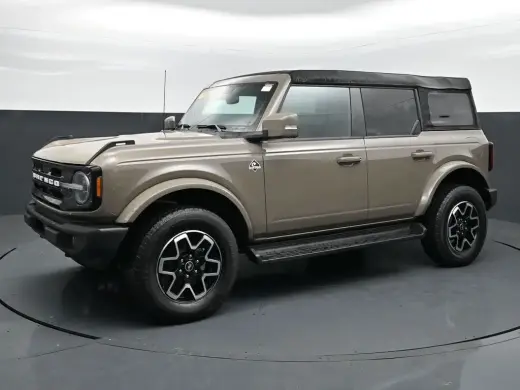 Ford Bronco 2025 4x4 Outer Banks SUV de 4 puertas