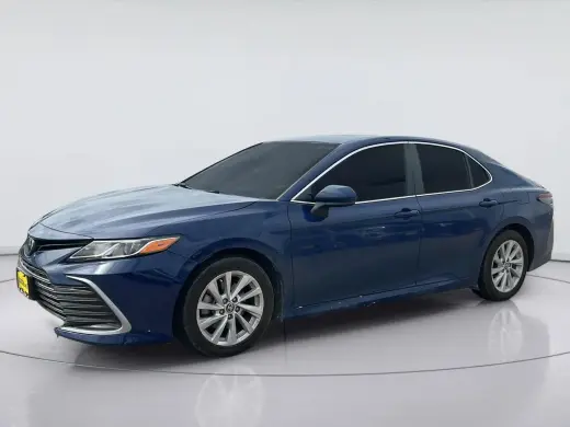 Toyota Camry 2024 LE 4dr Sedán