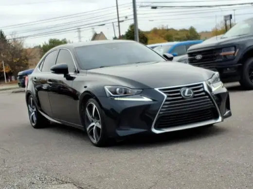 Sedán Lexus IS 300 2020 AWD 4p