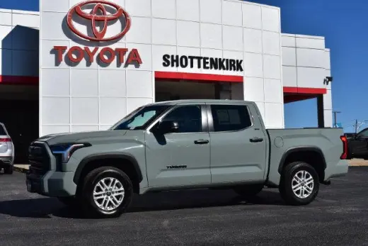 Toyota Tundra 2024 4x4 SR5 4dr CrewMax Cab Pickup SB